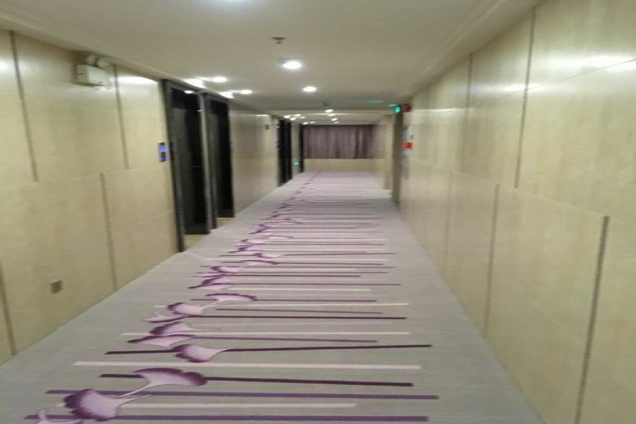 Lavande Hotel Guangzhou Shibi Metro Station Esterno foto